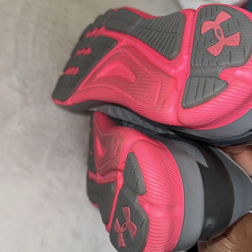Under Armour Breast Cancer Sneakers W 11 - Picture 5 of 8